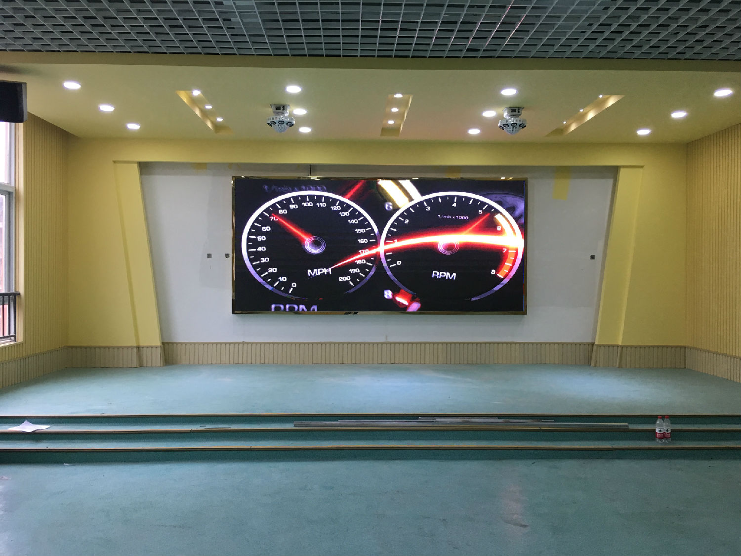 三里街天鹅幼教 P3显示屏 (1).jpg 三里街天鹅幼教 P3显示屏 (1).jpg