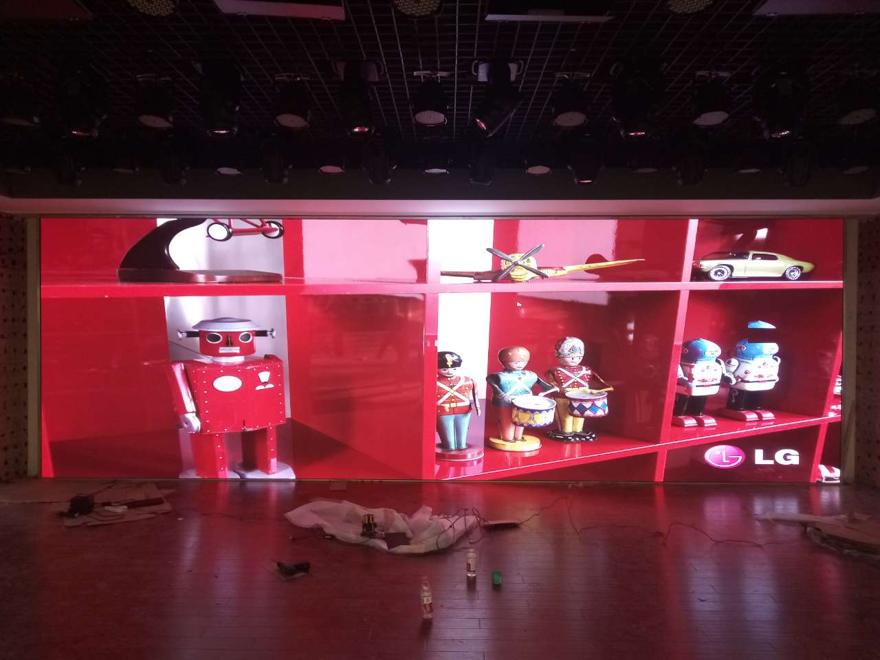 保安集团1.86的2.jpg 保安集团1.86的2.jpg